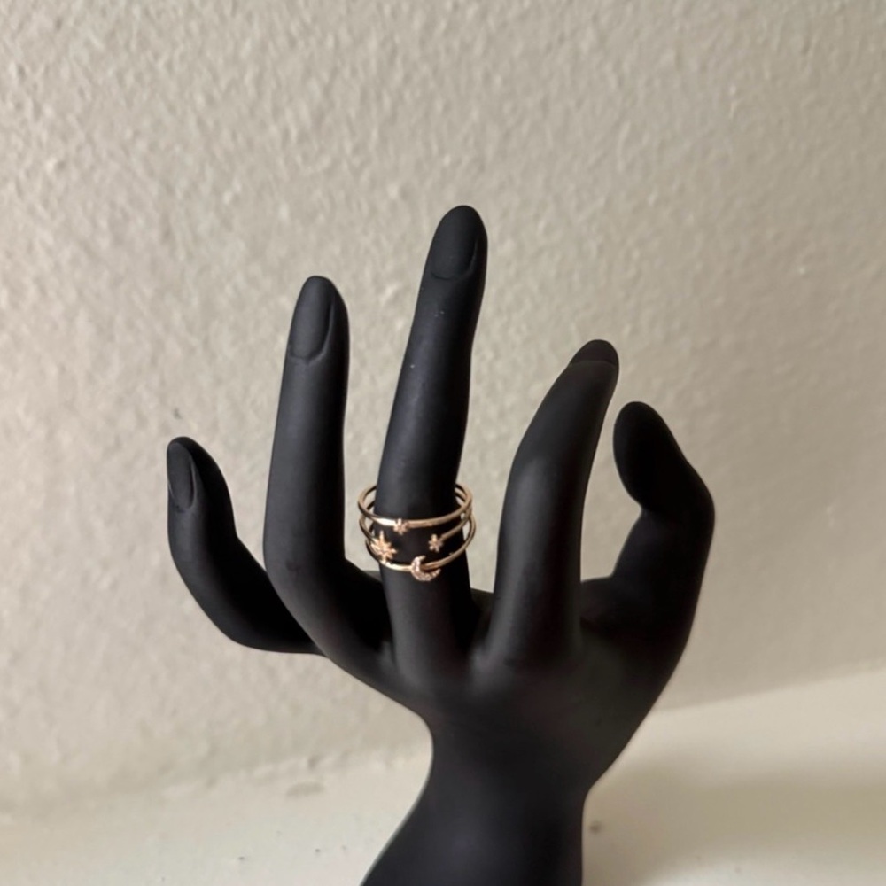 Gold Star and Moon Ring - Picture 4 of 8